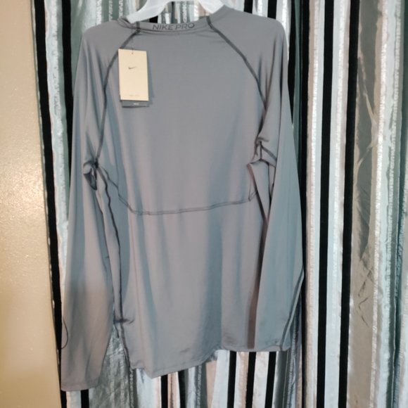 Brand New Nike Long Sleeve Active Top !!! - Picture 2 of 5